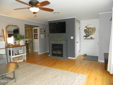 14 Shepherd Dr, Troy, NY 12180 - photo 5