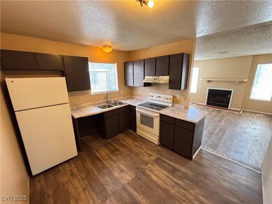 4220 Middlesex Ave unit C, Las Vegas, NV 89110 - photo 2