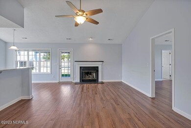 312SmallwoodCourt-11