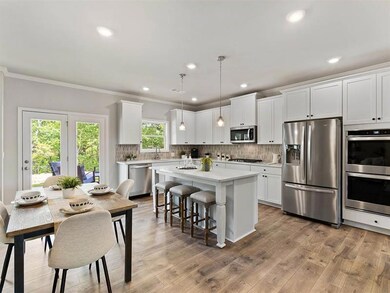 Sample Lynnbrook Kitchen at Briarwood in Cumming, 
