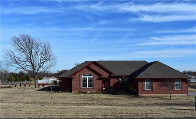 871 Brandie St, Tuttle, OK 73089 - photo 3