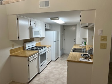 1019 A N Allen unit A, Rockport, TX 78382 - photo 6