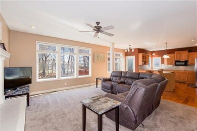 5055 Lakecrest Dr, Shawnee, KS 66218 - photo 4