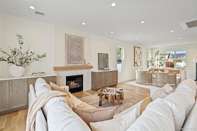 908 Maple Ln, East Meadow, NY 11554 - photo 7