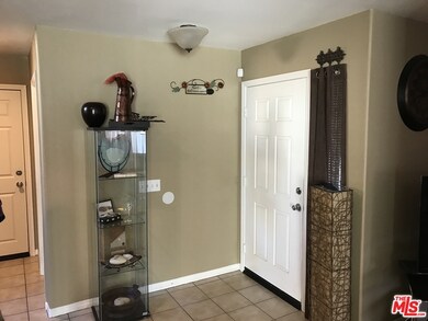 807 W Kemp Ct, Compton, CA 90220 - photo 3