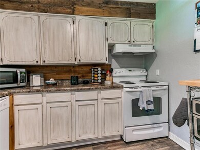 2110 N Leo Ave, Shawnee, OK 74804 - photo 5