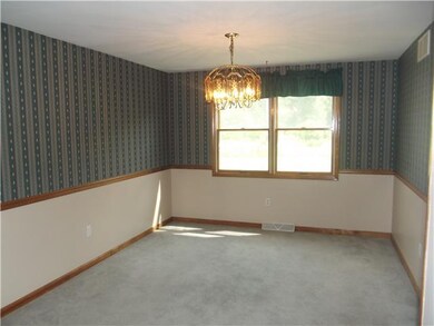 575 Homestead Dr, North Tonawanda, NY 14120 - photo 7