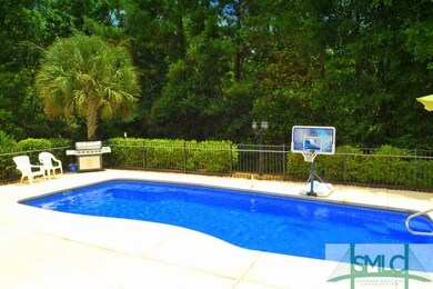 You will enjoy a pretty wooded view and a fibergla