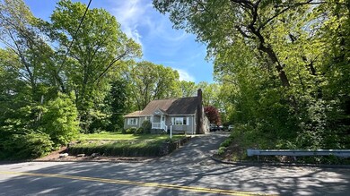 226 Sunderland Rd, Worcester, MA 01604 - photo 3