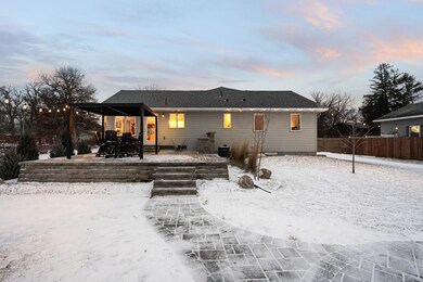 307 NW Cedar St, Brownsdale, MN 55918 - photo 5