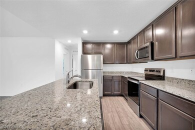 254 Blackstone Dr, Fort Myers, FL 33913 - photo 5