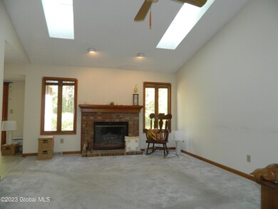 1605 Tina Ln, Castleton On Hudson, NY 12033 - photo 5