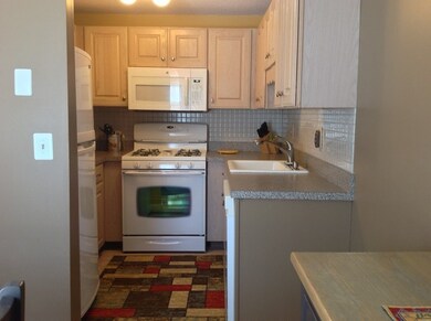 25 Tobey Rd unit 57, Dracut, MA 01826 - photo 6