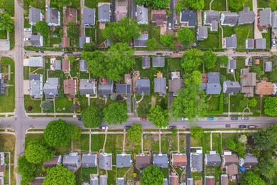 365 E Jeffrey Place, Columbus, OH 43214 - photo 3