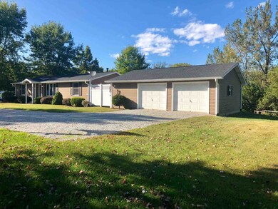 402 N Grover St, Warren, IN 46792 - photo 2