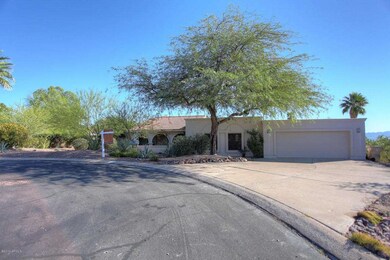 Front of home on cul-de-sac
