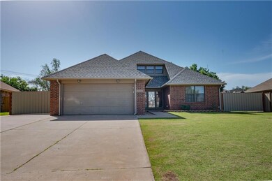 2424 E Hills Dr, Moore, OK 73160 - photo 2