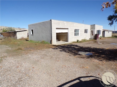 410 4th Ave E, Roundup, MT 59072 - photo 2