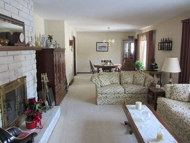 125 Sweetfern Dr, West Springfield, MA 01089 - photo 3