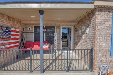 gated entry to front porch Perfect for the morning