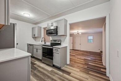 13-web-or-mls-250-n-kellner-rd
