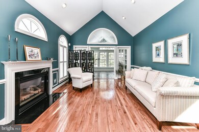 25659 Tremaine Terrace, Chantilly, VA 20152 - photo 2