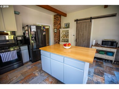 1970 19th St, West Linn, OR 97068 - photo 4