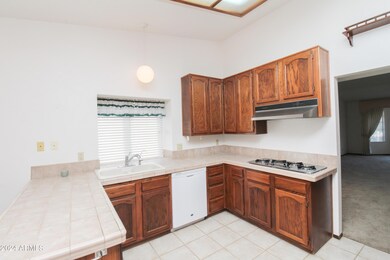 1326 E Clearwater Ln, Gilbert, AZ 85234 - photo 5