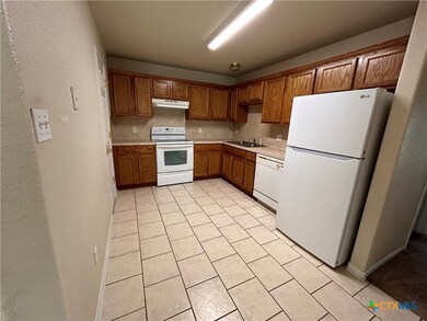 1908 Charleston Ct unit B, Killeen, TX 76542 - photo 5