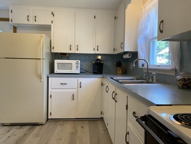 20 Bernard Dr, Fitchburg, MA 01420 - photo 4