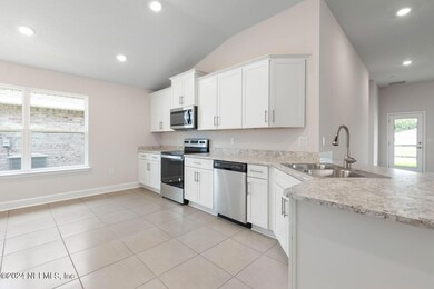 70 Rivertown kitchen 3