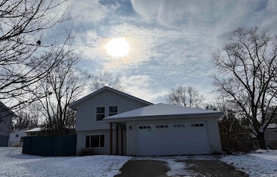 802 E Allendale Dr, Bloomington, IN 47401 - photo 2