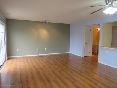 66 Madison Ct unit 48, Tinton Falls, NJ 07712 - photo 2