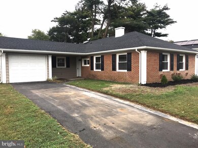 51 Peachfield Ln, Willingboro, NJ 08046 - photo 2