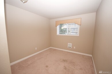 7813 218th St SW unit 48, Edmonds, WA 98026 - photo 2