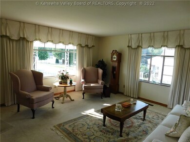 530 20th St, Dunbar, WV 25064 - photo 4