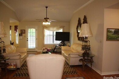 10' Ceilings in Living Room