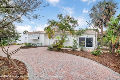 236 Ashworth St, West Palm Beach, FL 33405 - photo 2