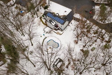 525 Johnny Appleseed Ln, Leominster, MA 01453 - photo 5