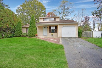 42 Peachstone Rd, Howell, NJ 07731 - photo 3