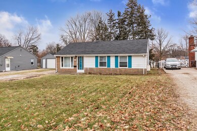 2827-W-Willow-st-Lansing-Mi-48917-window