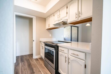 02 - Kitchen