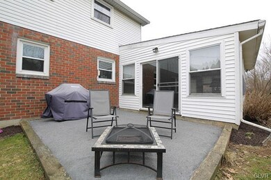 1827 Johnston Dr, Bethlehem, PA 18017 - photo 5