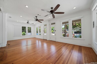 384 E Camp St, New Braunfels, TX 78130 - photo 5