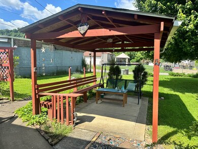 401 1/2 S Huron St, Wheeling, WV 26003 - photo 6