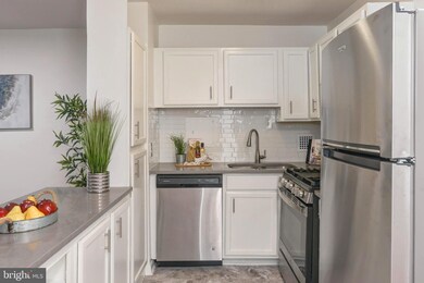 Claridge House unit 405N, Washington, DC 20037 - photo 6