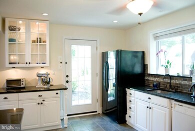 406 Private Rd, Woodlyn, PA 19094 - photo 6