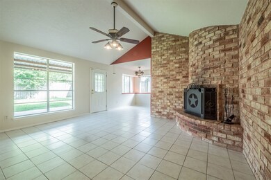 204 Brandywyne Dr, Friendswood, TX 77546 - photo 5