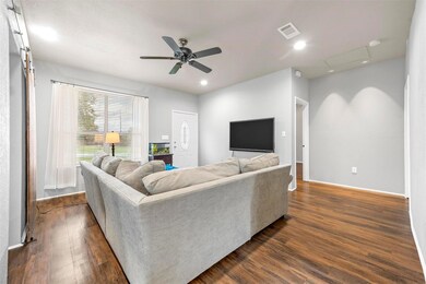 424 Cedarwood St, Azle, TX 76020 - photo 6