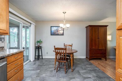 5608 Taylor Ct, Davenport, IA 52806 - photo 7